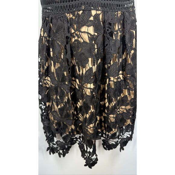 Romeo & Juliet BLACK/NUDE Floral Eyelet Lace Illusion A-line Mini Dress, size me - Picture 6 of 13